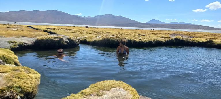 Baignade dans une lagune