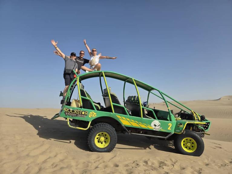Buggy dans les dunes de la Huacachina
