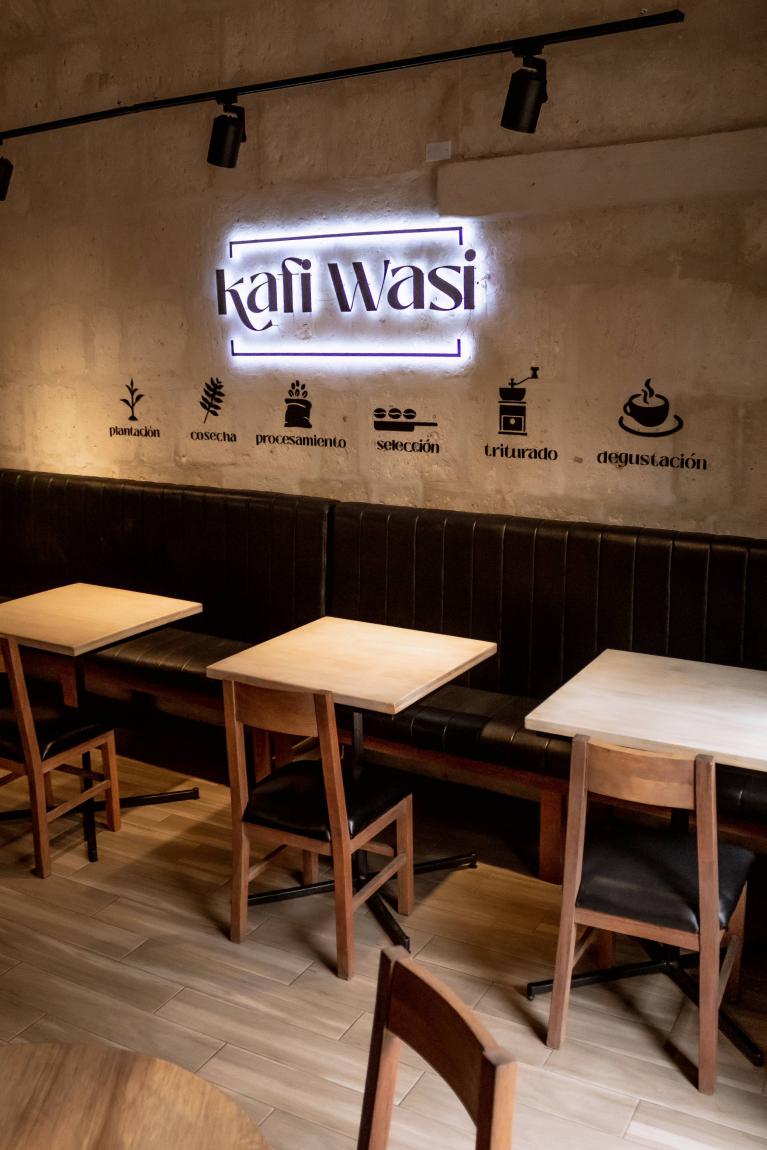 Cafe bar Restaurant Kafi Wasi