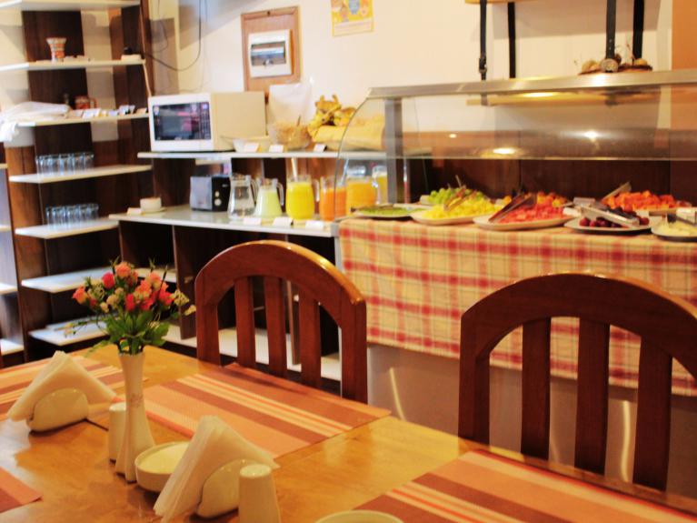 Comedor Kaaro hotel suites Puno
