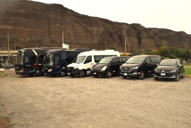 Flotte Agence de transport touristique Alpamayo Tours