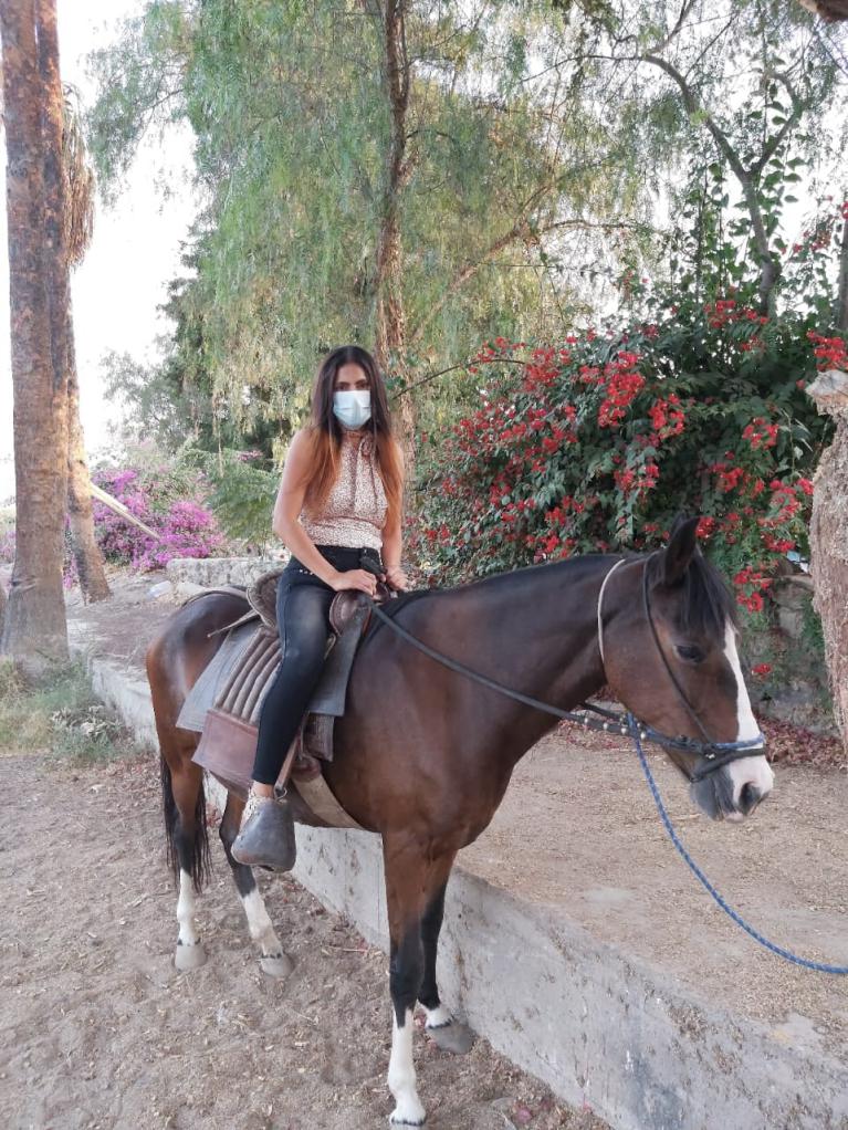 Isela Perez guide de tourisme francophone officielle a Nasca