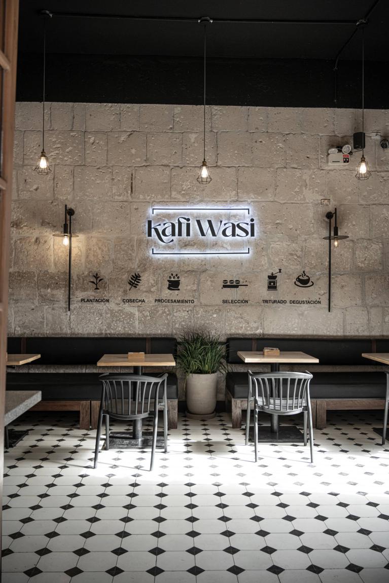 Cafe bar Restaurant Kafi Wasi