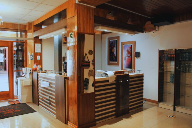 Recepcion Kaaro hotel suites Puno