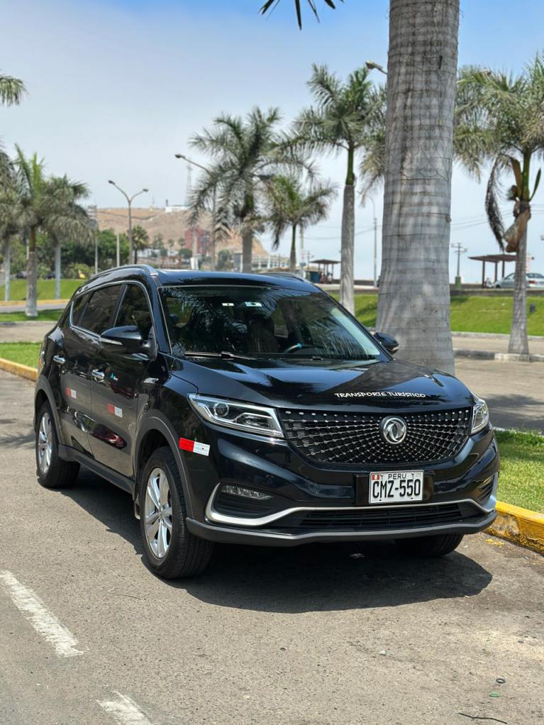 Vehicule transport touristique Alpamayo Tours